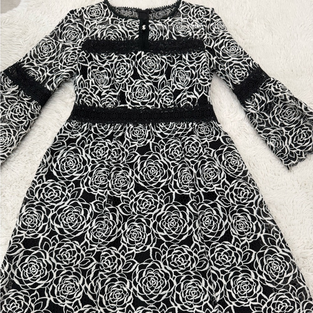 Nanette Lepore Black and White Rose Pattern. Only wore 3X.  Great conditions!